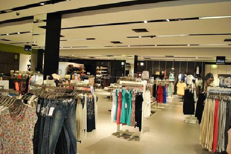 响水商场里的店面怎么装修？